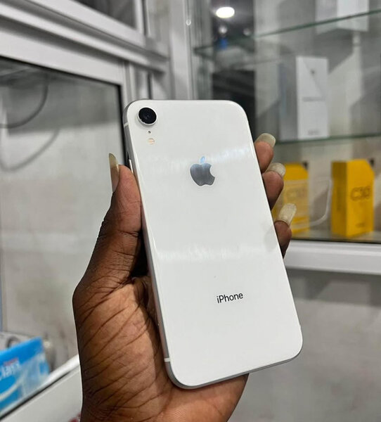 iPhone XR Blanc 64 Go
