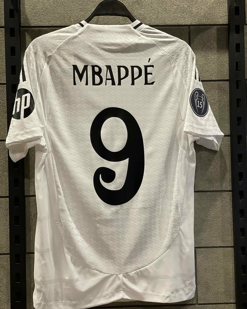 REAL MADRID Home 24/25 Jersey