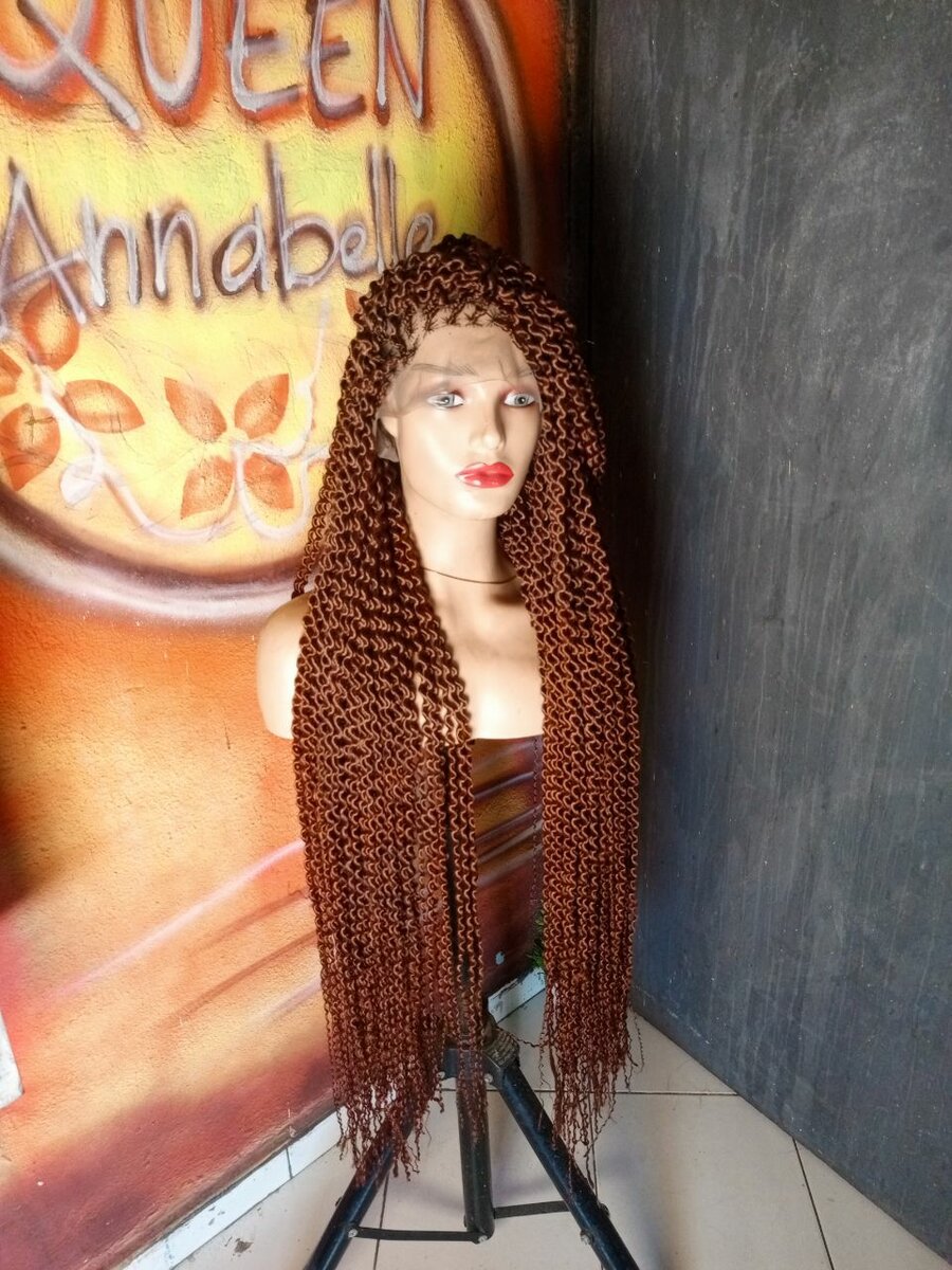 Perruque synthétique avec tresses