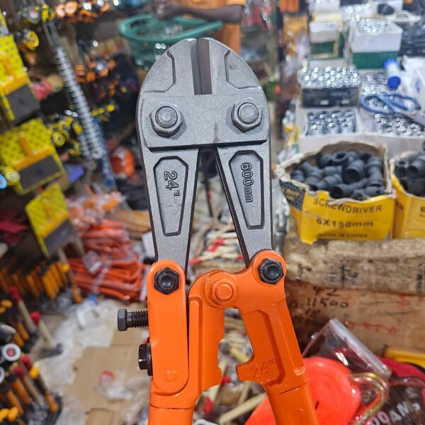 Pince coupe-boulons 600mm robuste