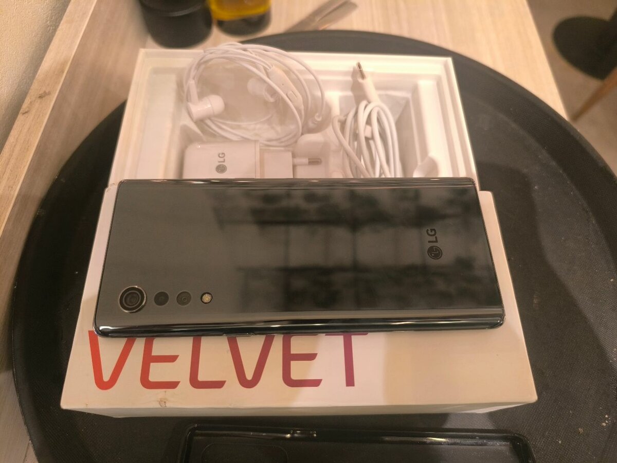 LG Velvet - Smartphone LG reconditionné