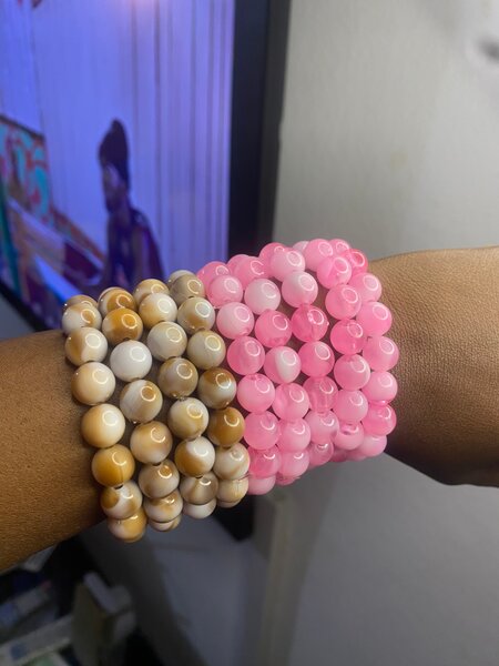 Bracelets en perles colorées