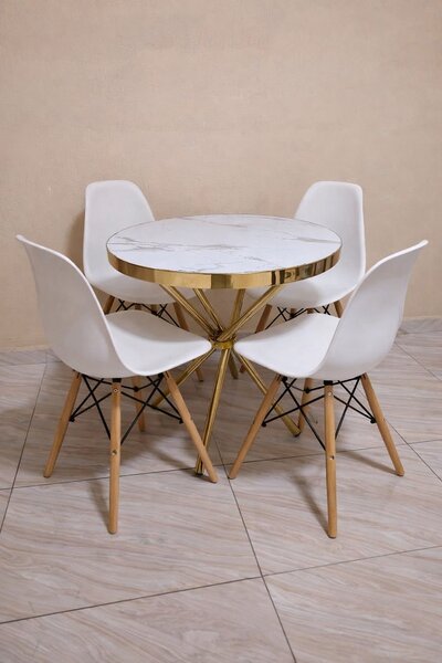 Table et chaises pour salle à manger