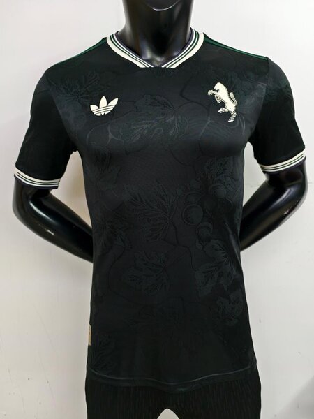 Maillot noir élégant homme