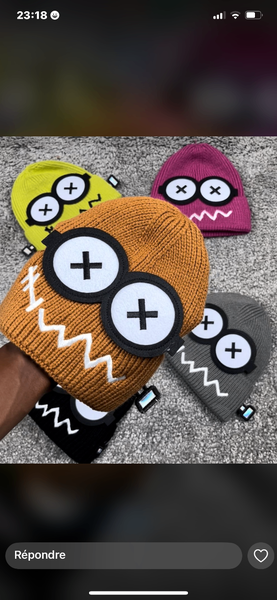 Bonnet emoji crocheté