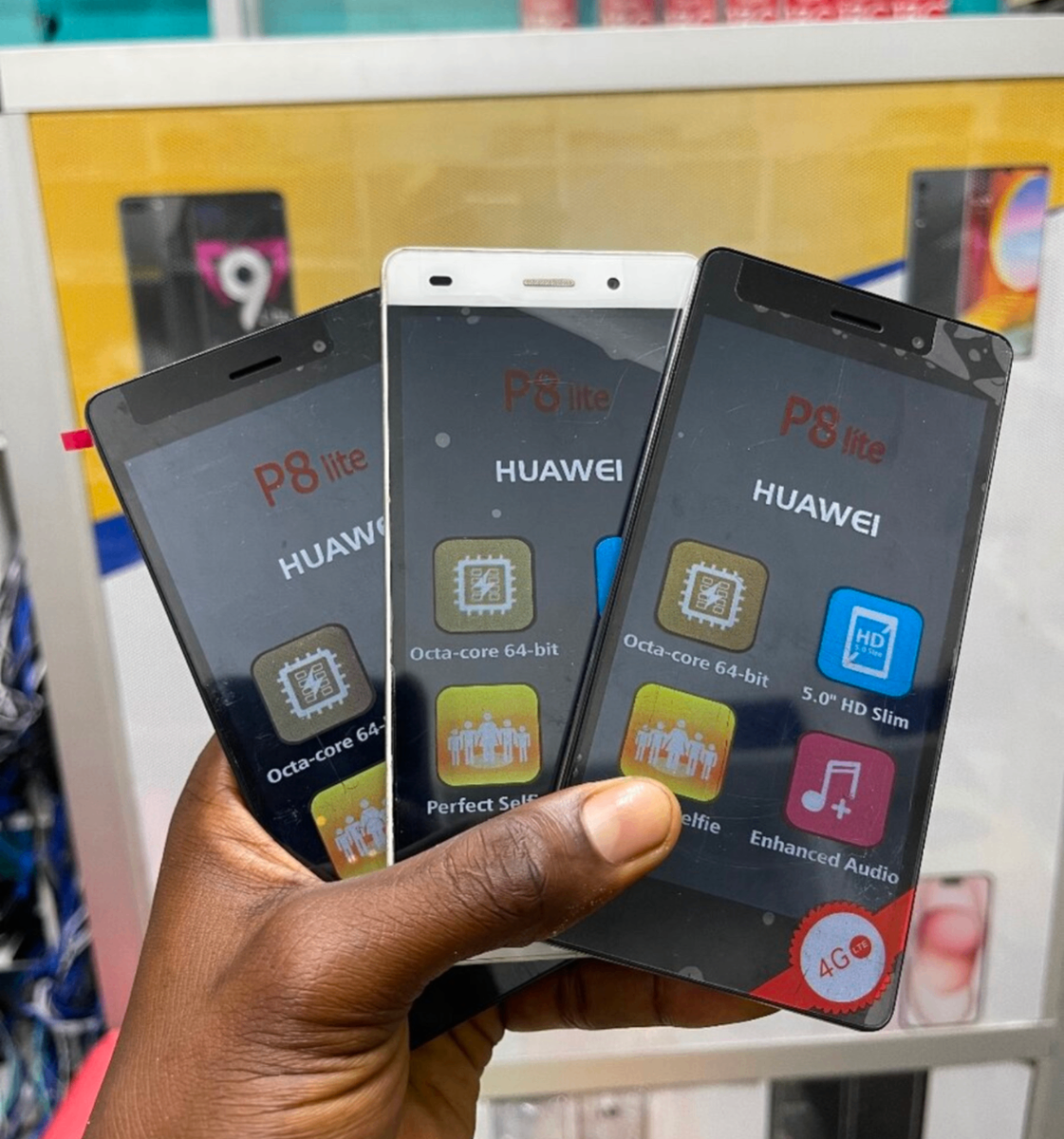 Huawei P8 lite casi neuf.