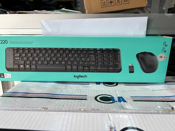 LOGITECH MK220