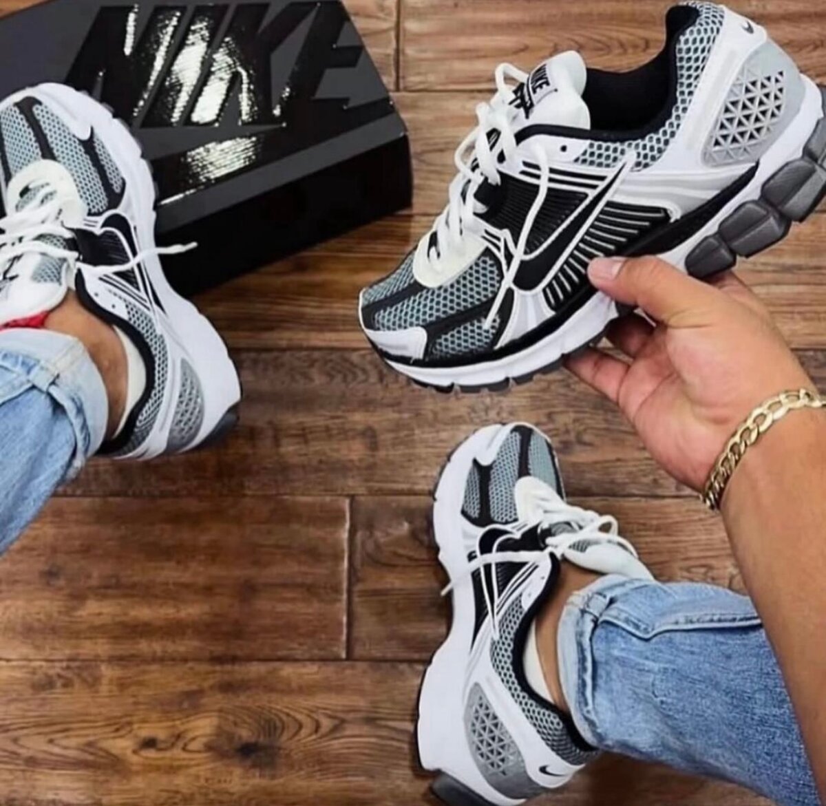 Nike Vomero 5 Sneakers