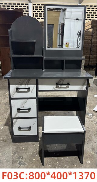 Coiffeuse avec tiroirs