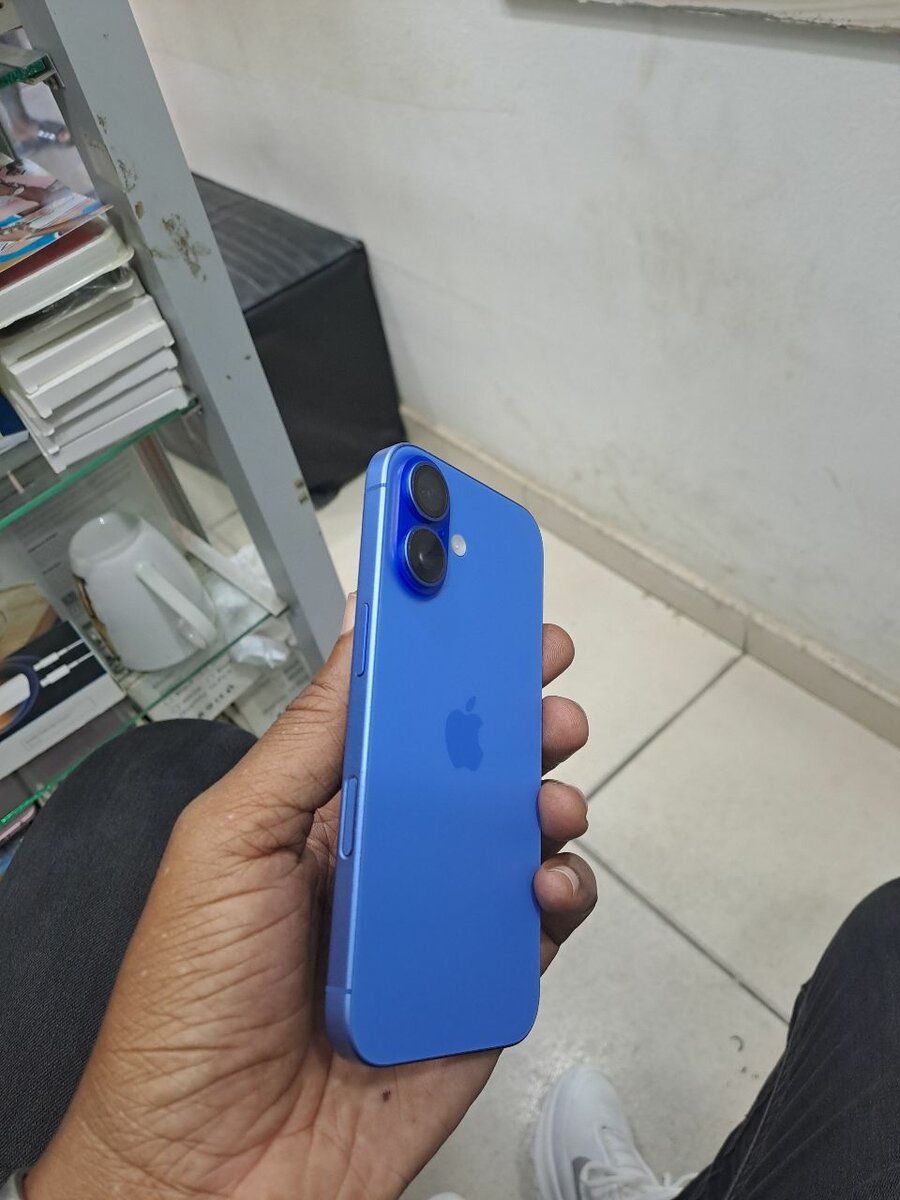 Iphone 16 simple 128GB