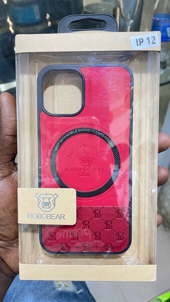 Coque Robobear iPhone 12 Magnétique