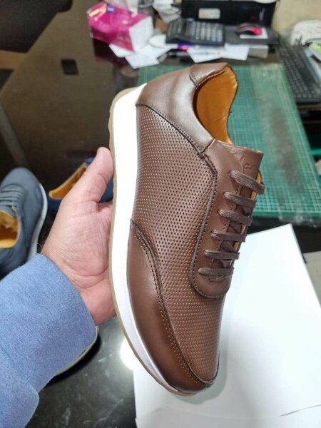 Chaussures en cuir élégantes