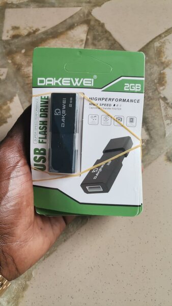 Clé USB DAKEWEI 2GB Haute Performance