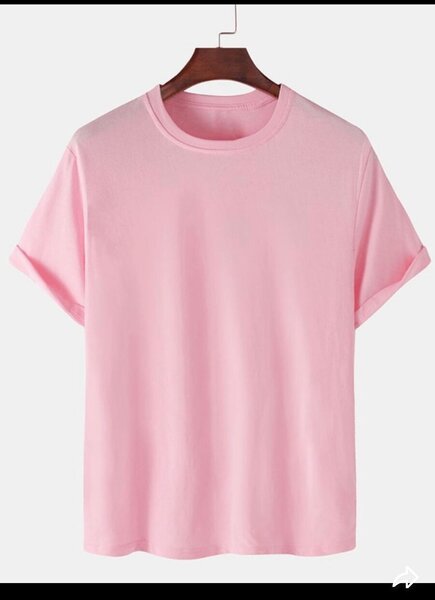 T-shirts colorés et casquette