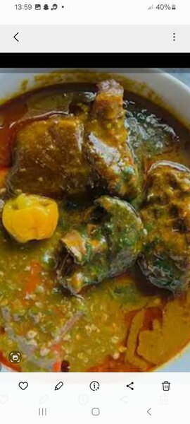 Soupe Épicée de Poisson et Viande