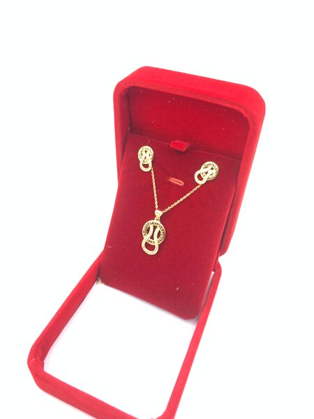 Ensemble bijoux or plaqué