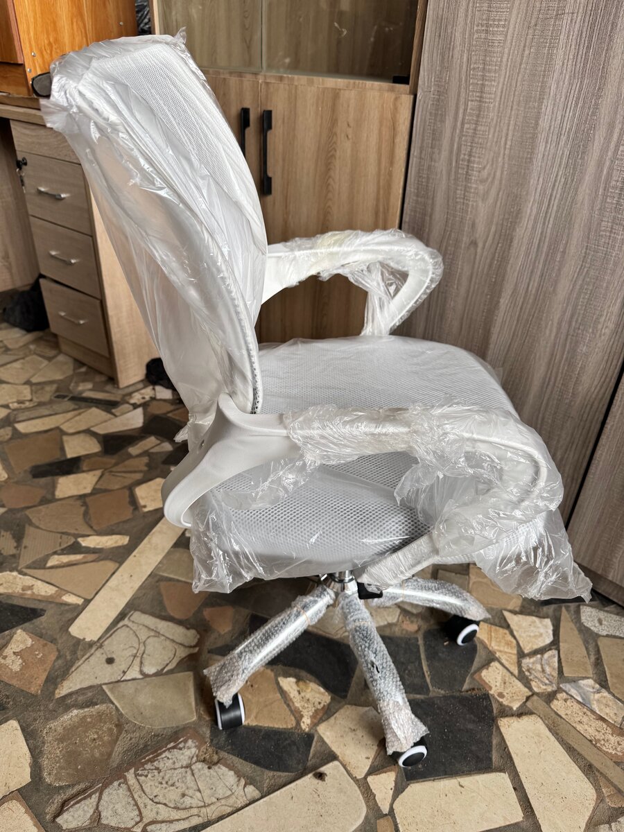 Fauteuil de bureau ergonomique blanc