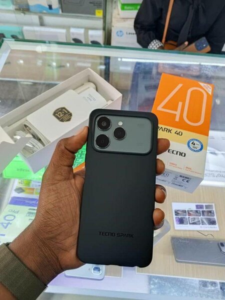 Tecno Spark 40