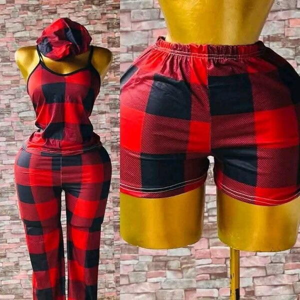 Pyjama à carreaux rouge chic