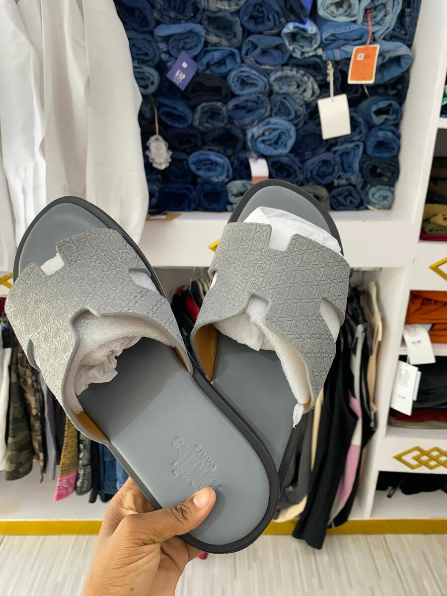 Hermes slippers