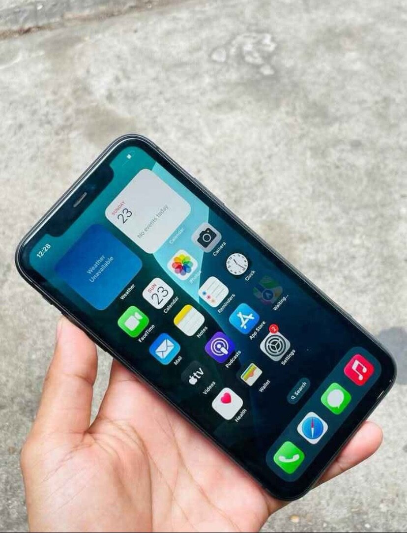 iPhone 11