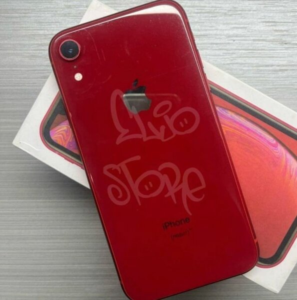 iPhone XR Red
