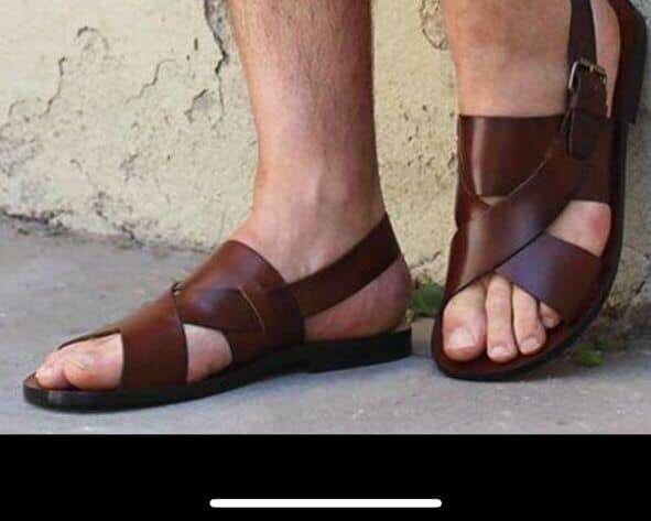 Easy on slippers and sandalsfor ladies available in size 39