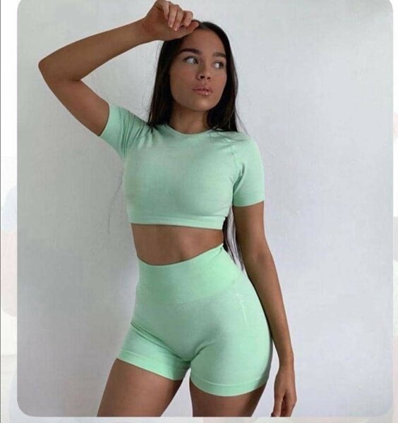 Ensemble sportif femme tendance