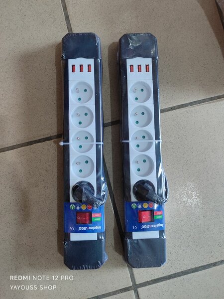 Surge Protector Power Strip with USB