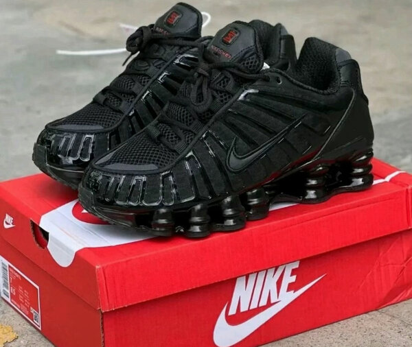Nike Shox noir pour homme