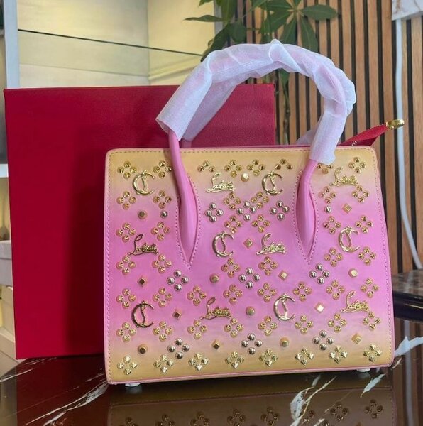 Sac à main luxe rose en cuir