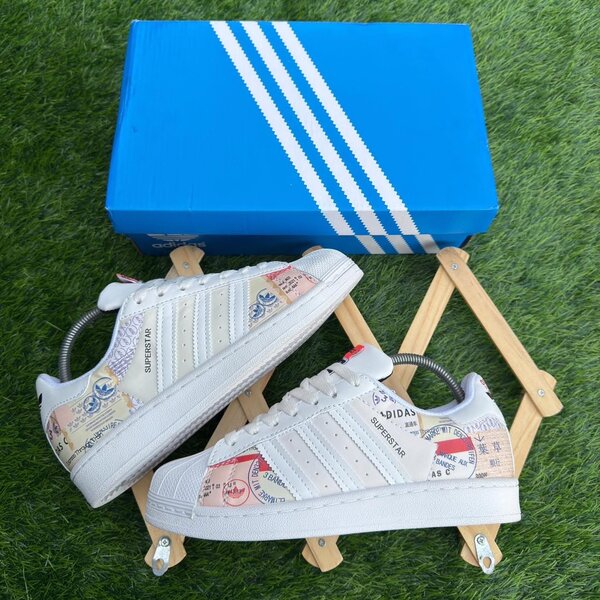 Baskets Adidas Superstar blanches