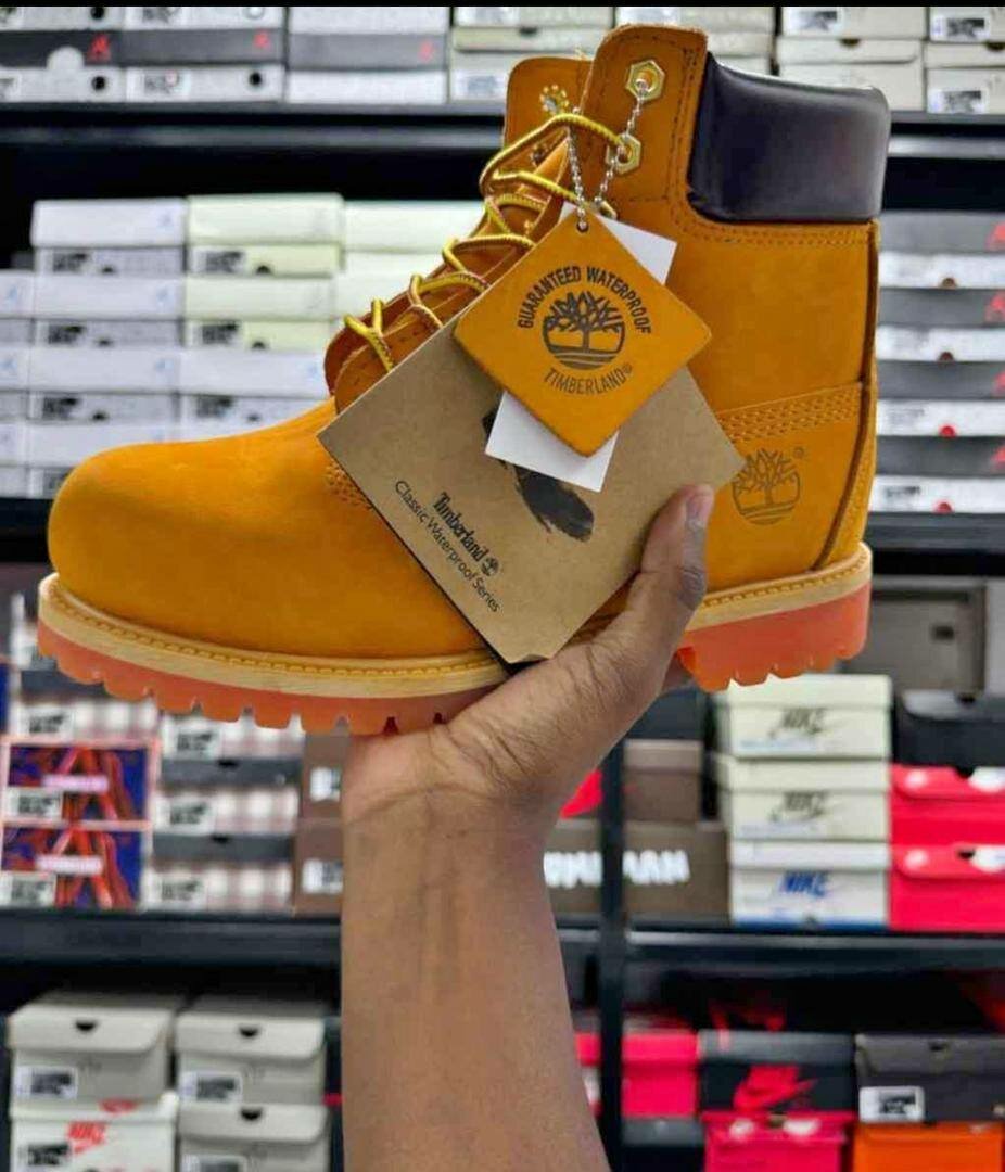USA TIMBERLAND BOOTS