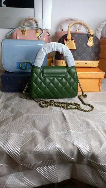 Sac à main vert élégant