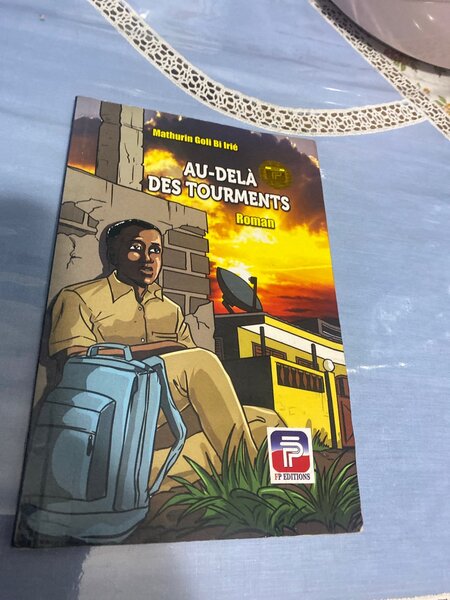 Livre "Au-Delà des Tourments"