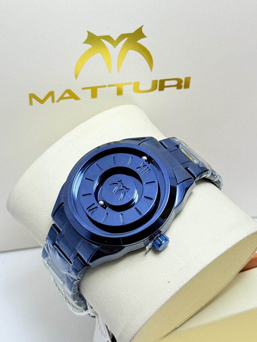 Montre bleue Matturi élégante