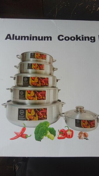 Batterie de Cuisine en Aluminium