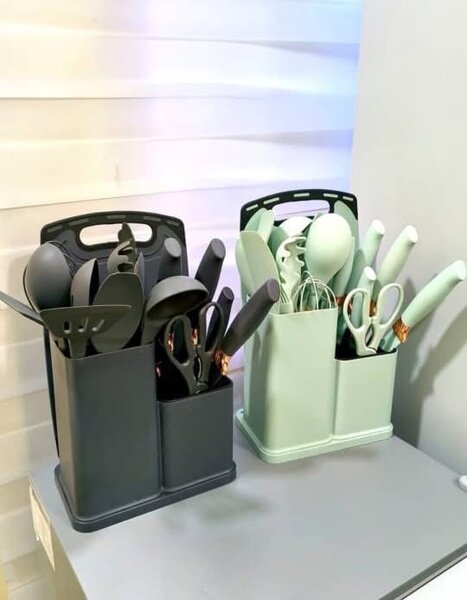 Coffret d'ustensiles de cuisine coloré durable