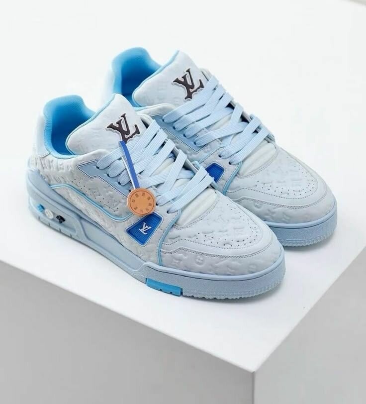 Louis Vuitton Sneakers