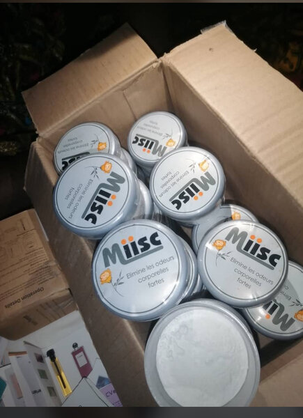 Poudre éliminateur d´odeur