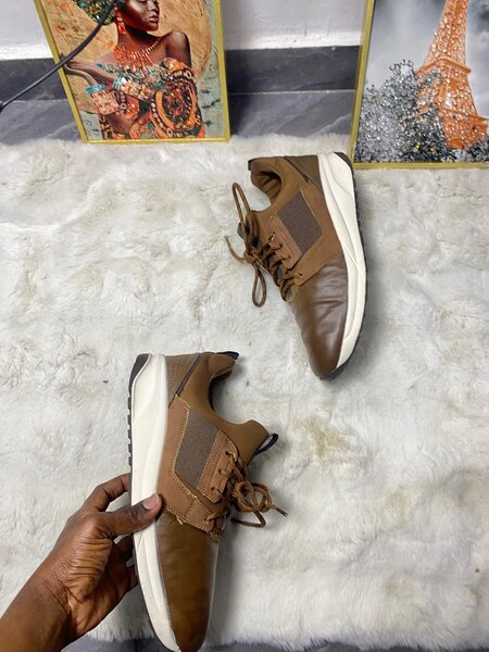 Sneakers en cuir marron