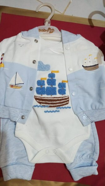 Ensemble bébé mignon brodé