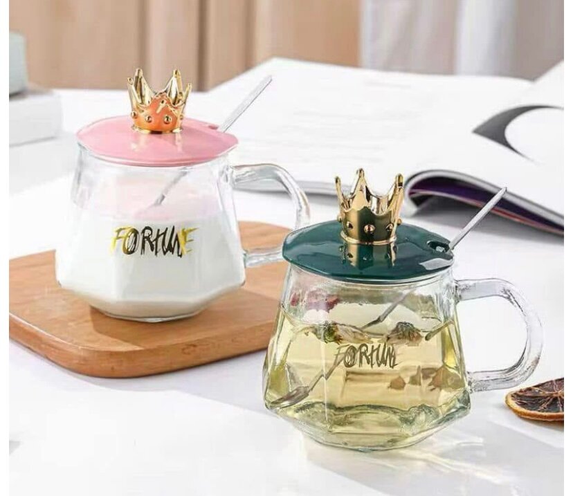 Tasse en verre avec couvercle