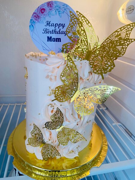 Cakes and mini cakes