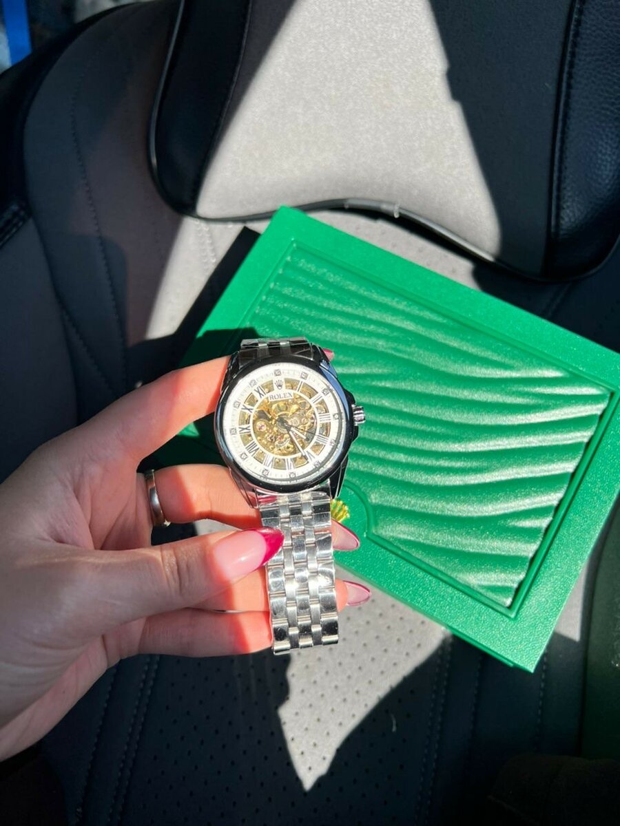 Часы Rolex гарантия 2-3года