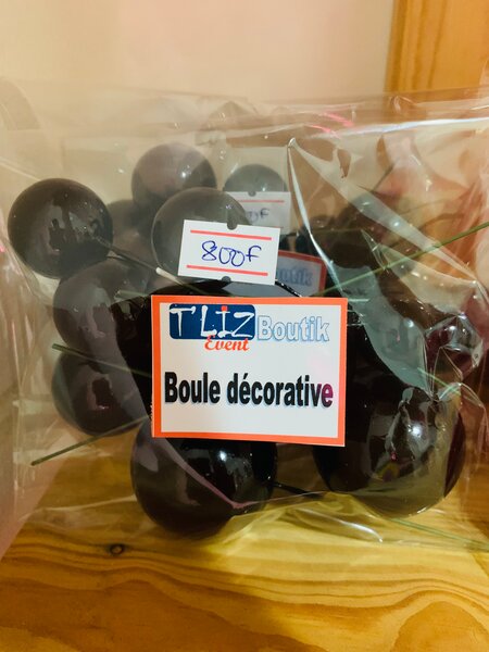 Boules décoratives colorées