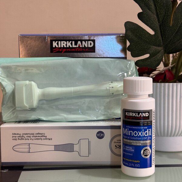 KIRKLAND LIQUID PLUS ADJUSTABLE DERMA STAMP