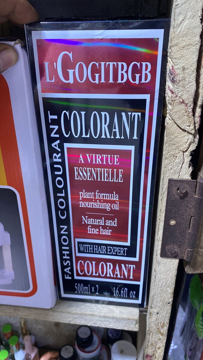 Colorant capillaire nourrissant