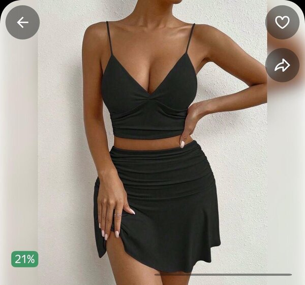 Ensemble short noir avec brassière