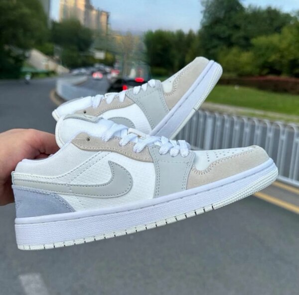 Baskets blanches tendance homme